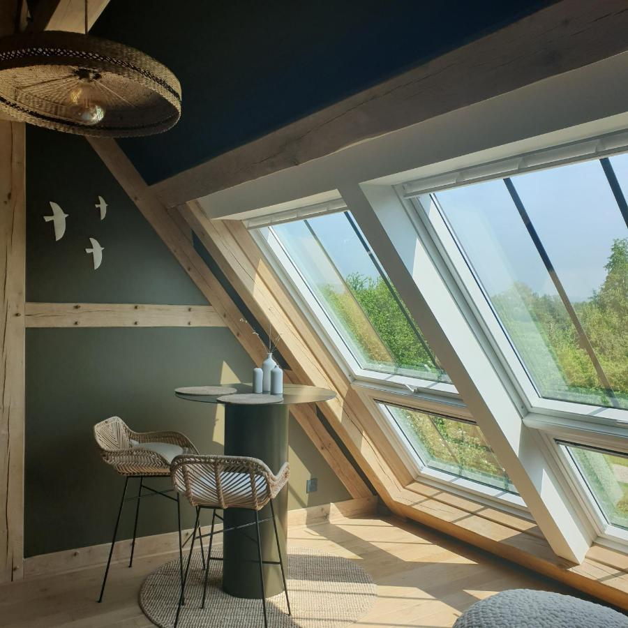 Par Hasard ou pas Bed & Breakfast Saint-Martin-aux-Chartrains Bagian luar foto