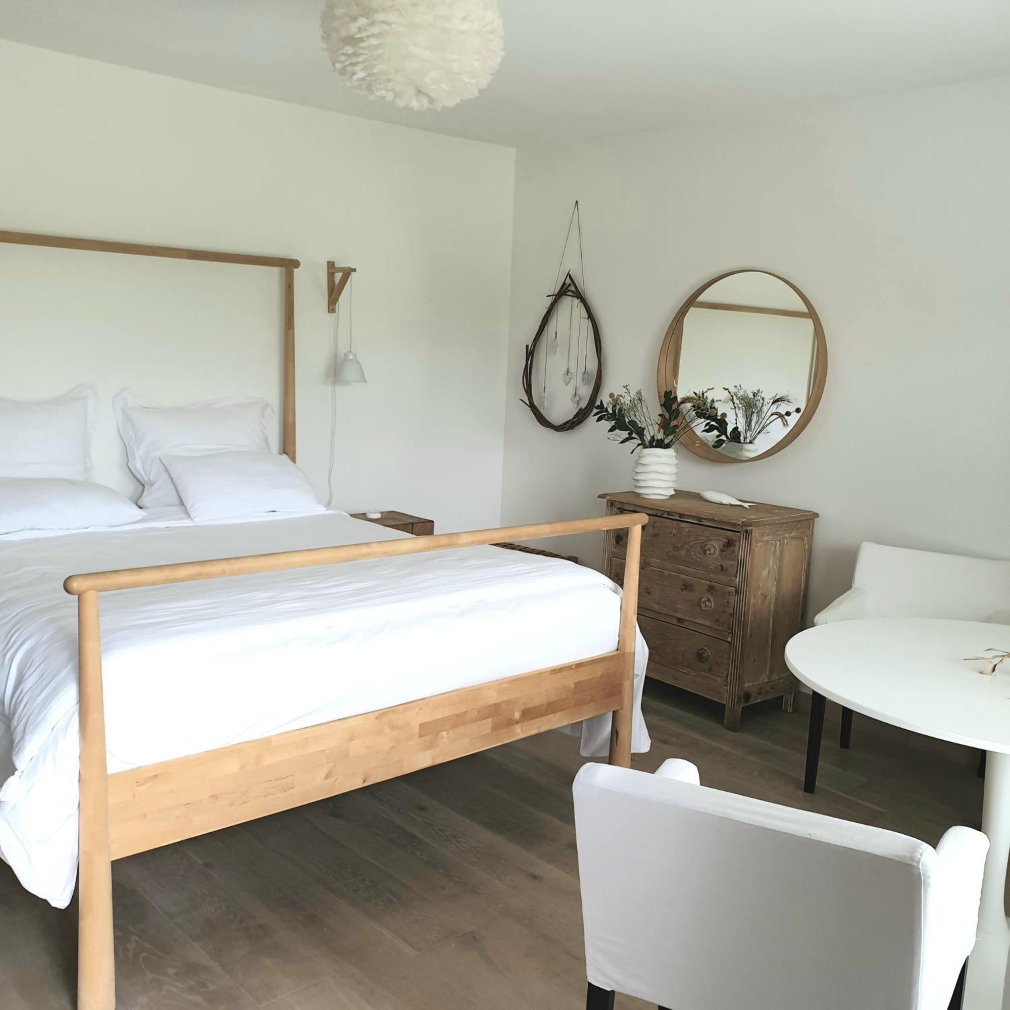 Par Hasard ou pas Bed & Breakfast Saint-Martin-aux-Chartrains Bagian luar foto