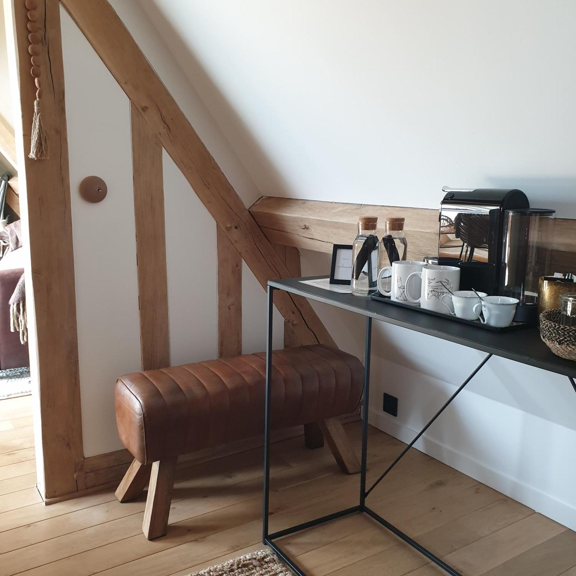 Par Hasard ou pas Bed & Breakfast Saint-Martin-aux-Chartrains Bagian luar foto