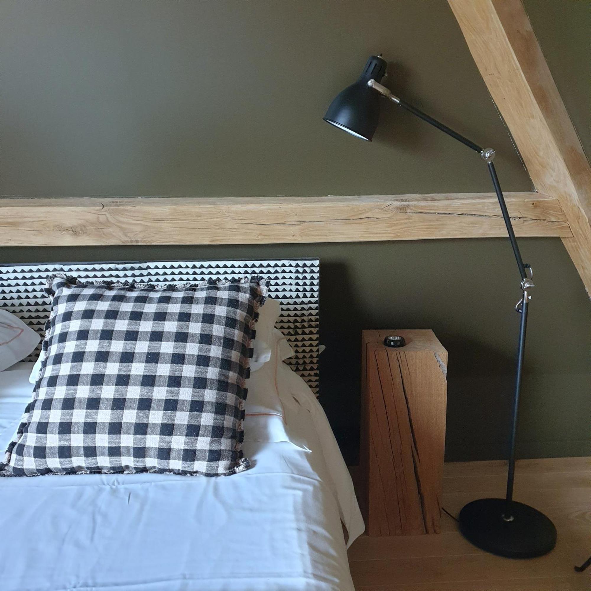 Par Hasard ou pas Bed & Breakfast Saint-Martin-aux-Chartrains Bagian luar foto