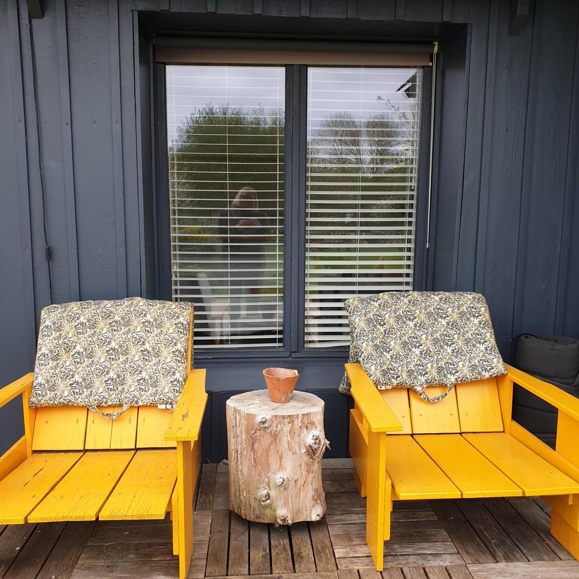 Par Hasard ou pas Bed & Breakfast Saint-Martin-aux-Chartrains Bagian luar foto