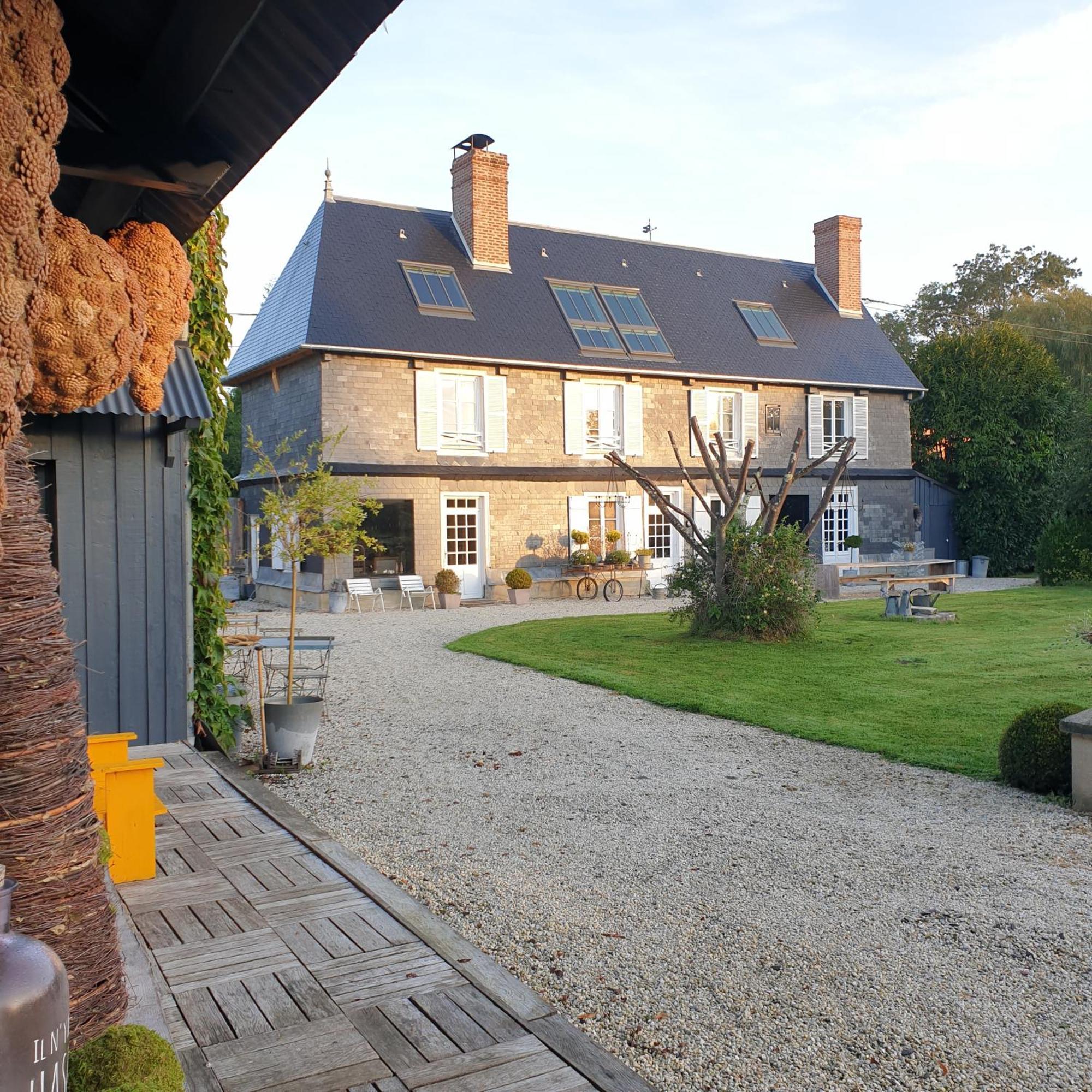 Par Hasard ou pas Bed & Breakfast Saint-Martin-aux-Chartrains Bagian luar foto